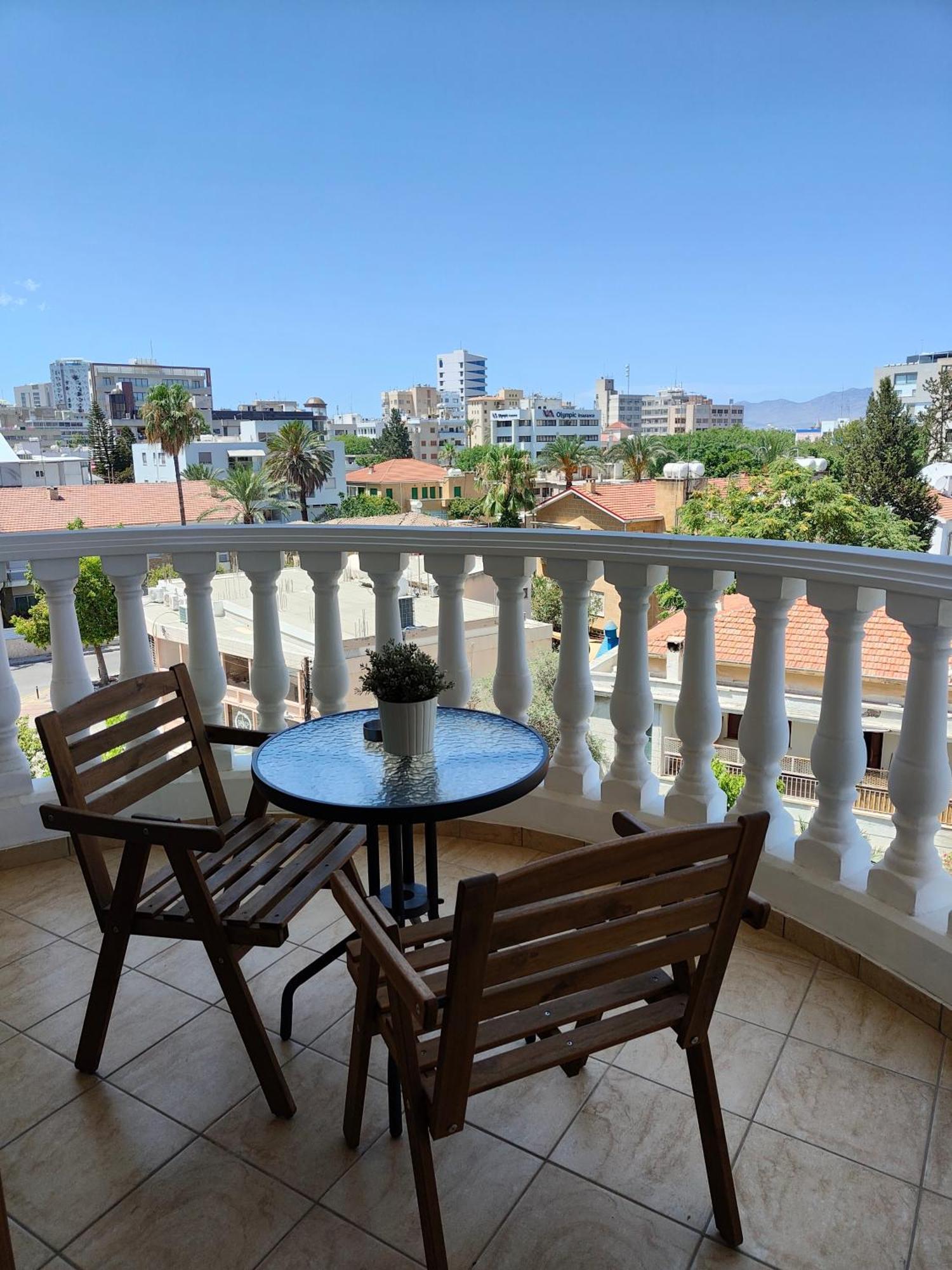 Ευ Ζην Central / Ev Zen Central Nicosie Extérieur photo
